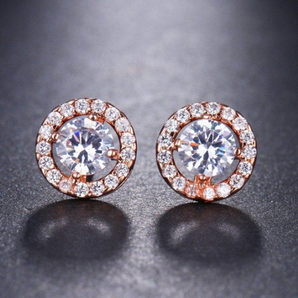 New! 18K Rose Gold Stud Earrings